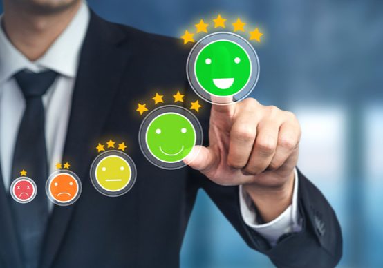 Wellcall_Corporate-Values_Photo2_customer satisfaction Wellcall_Corporate-Values_Photo2_customer satisfaction